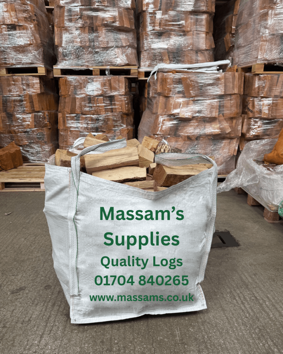 Kiln Dried Hardwood Logs – Mini Bulk Bag