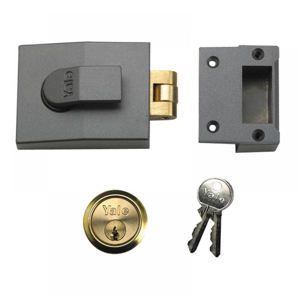 Yale Locks 630081001722 81 Rollerbolt Nightlatch 60Mm Backset Dmg Finish Box
