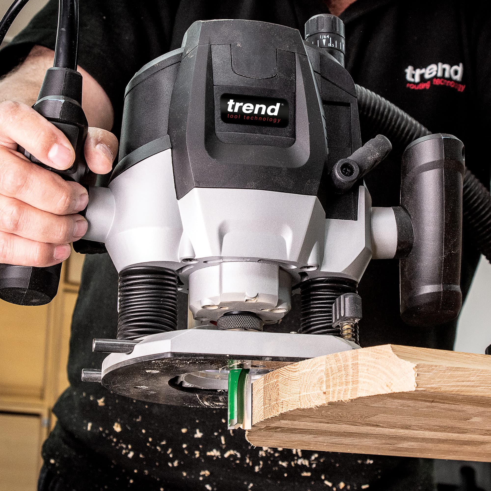 Trend 2100W ⁄ Inch Variable Speed Plunge Router 240V Uk Pk 1 T7EK