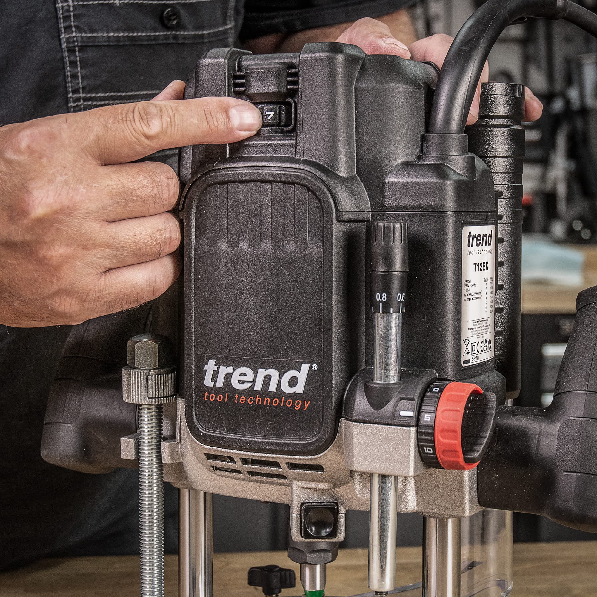 Trend 2300W 1/2in Variable Speed Plunge Router 240V Uk Pk 1 T12EK