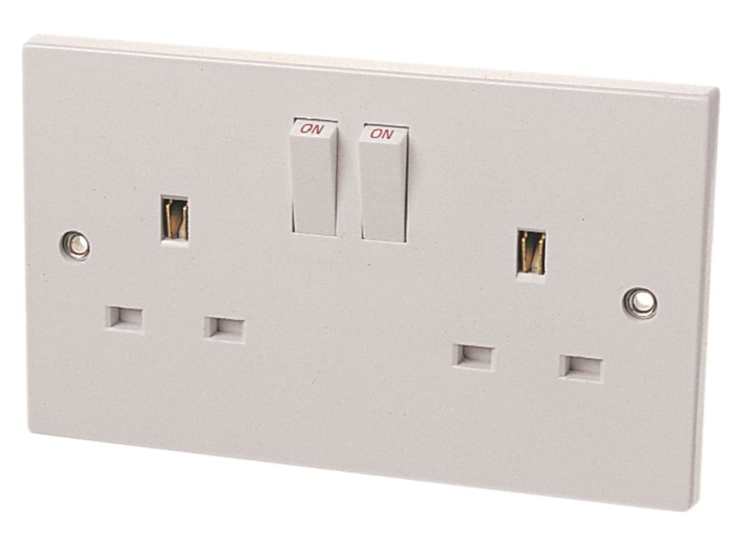Dencon 2 Gang Switch Socket 13 Amp 4409NB 4409NB
