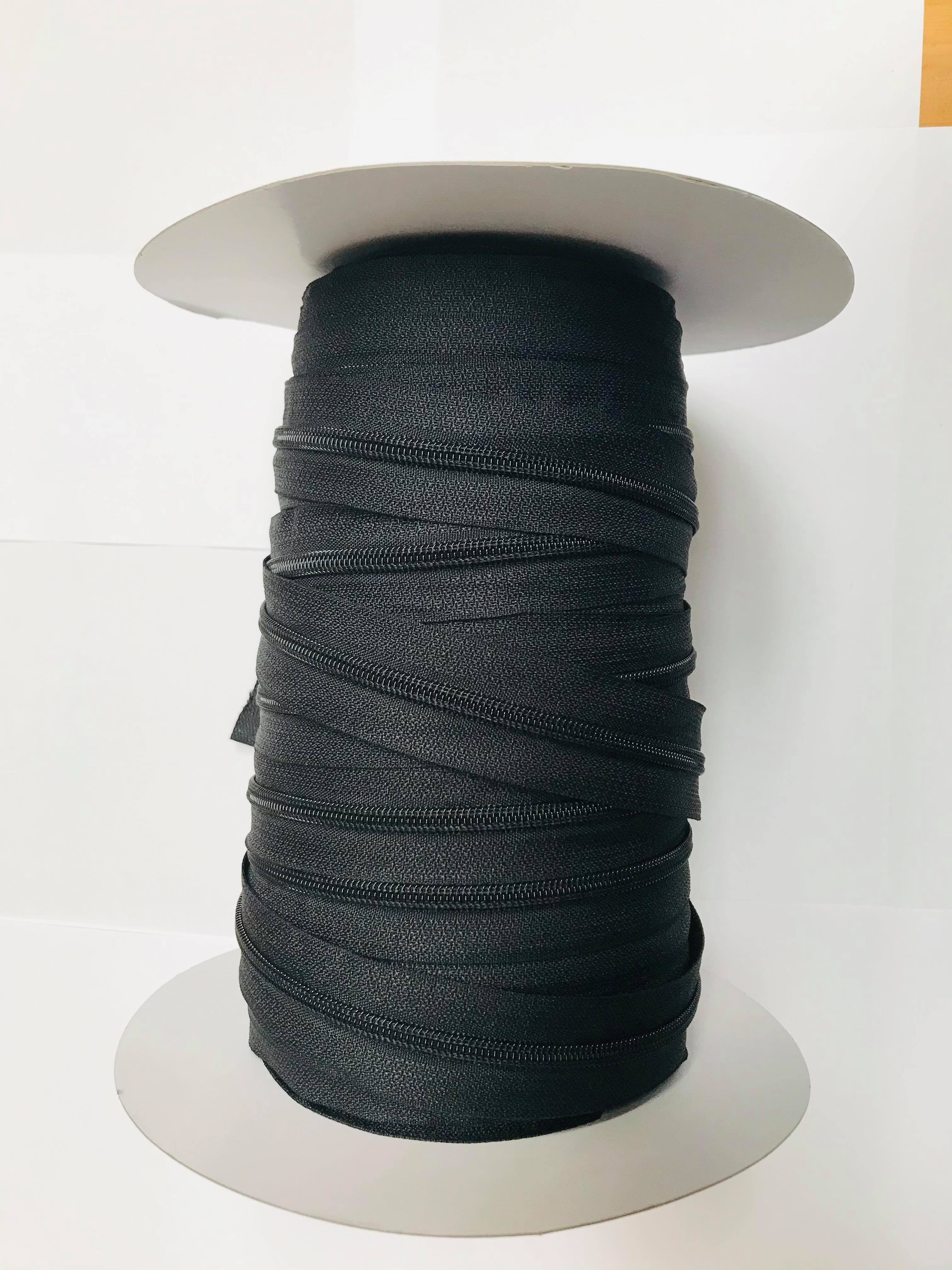 No.3 Continuous Upholstery Chain Zipping - Black