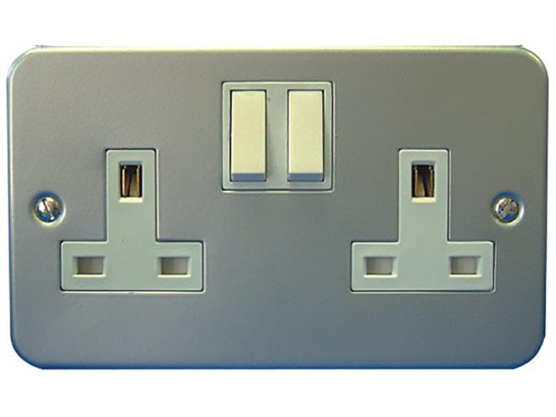 Dencon 4439NB Metal-Clad Switched Socket 2 Gang 13A 4439Nb