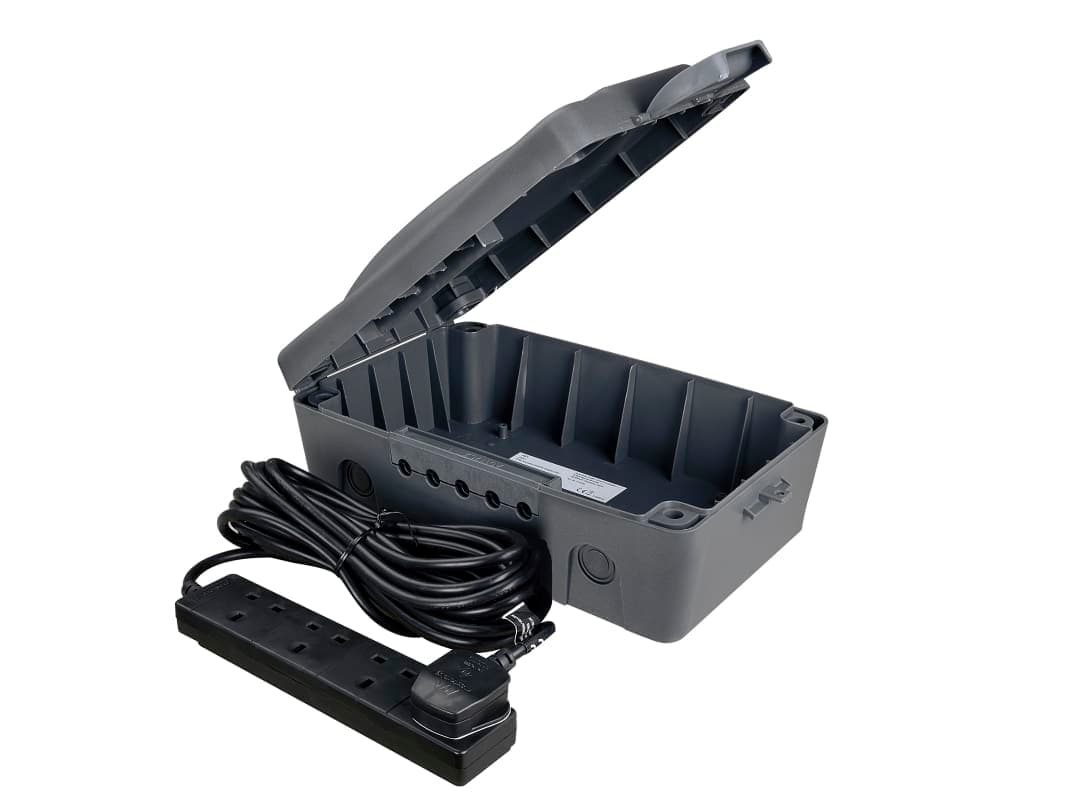 Masterplug Weatherproof Box with 10m 240V 4-Way Bar WBXBFG10B-MP