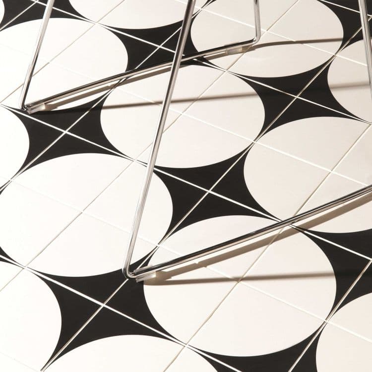 Original Style Odyssey Tao 2 Black on Dover White 15x15cm