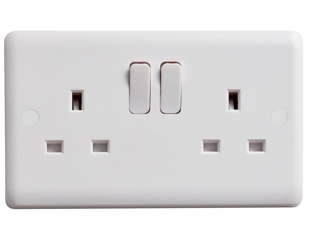 Deta Vimark Switched Socket 2-Gang 13A VC1209S