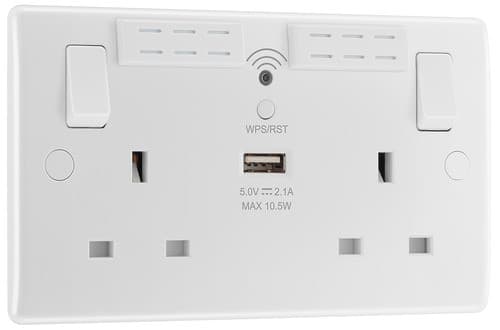 Wh Nx 13A 2G Sw Skt+Wifi+Usb (2.1A) 822UWR-01