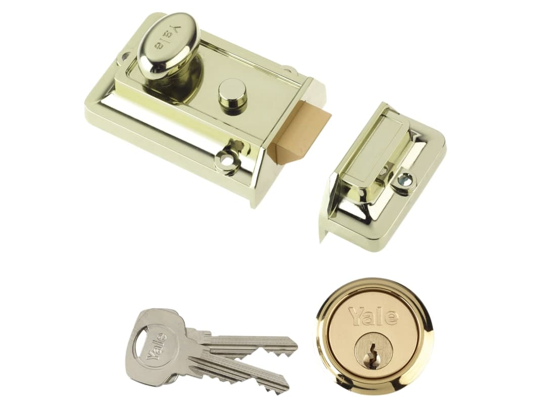 Yale Locks P77 Traditional Nightlatch 60mm Backset Brasslux Finish Box 6.30077E+11