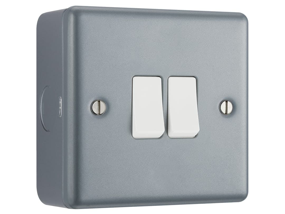 Masterplug Metal Clad 2-Gang 2-Way Light Switch MC542-01