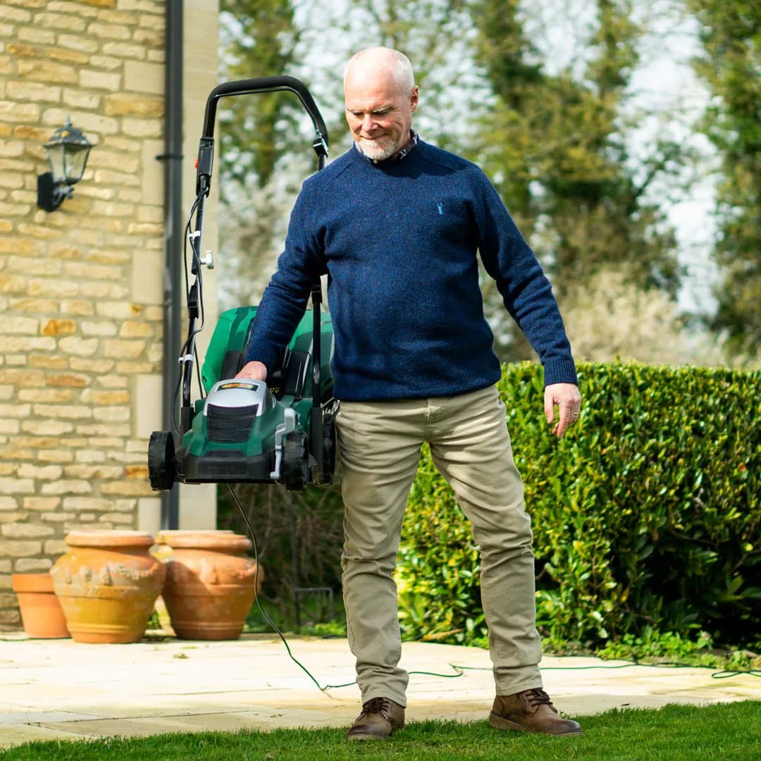 Webb 33cm 1300w Electric Mower