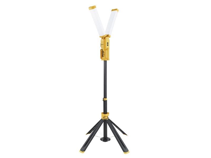Stanley® Lighting Area Tower Light With Outlet Socket 8000 Lumens SXLS37182E