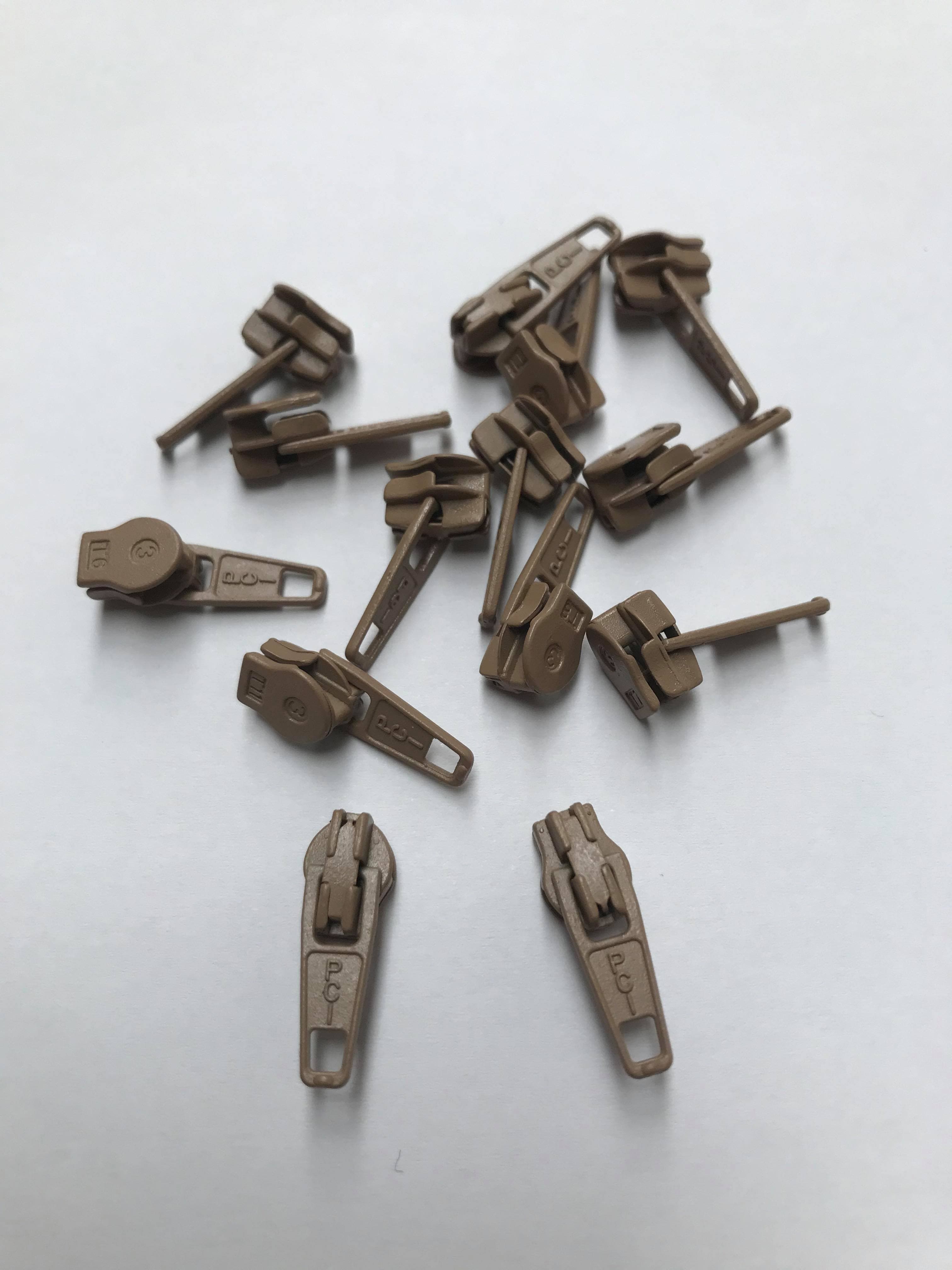 No.5 Slider - Beige