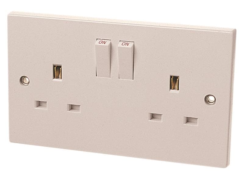 Dencon 4409NB Switched Socket 2-Gang 13A