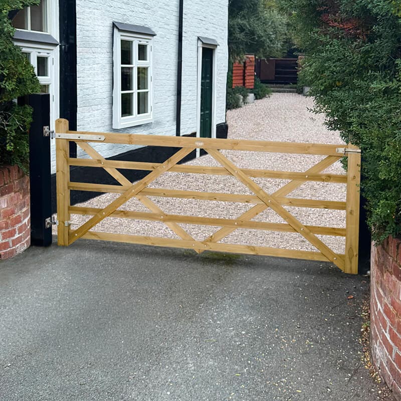 Forest 8â x 4â Croft Prestige Gate (2.44m x 1.22m)