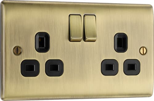 Evolve Matt Black (Black) Double Switched 13A Power Socket + 2 X Usb (3.1A) PCDMB22U3B-01