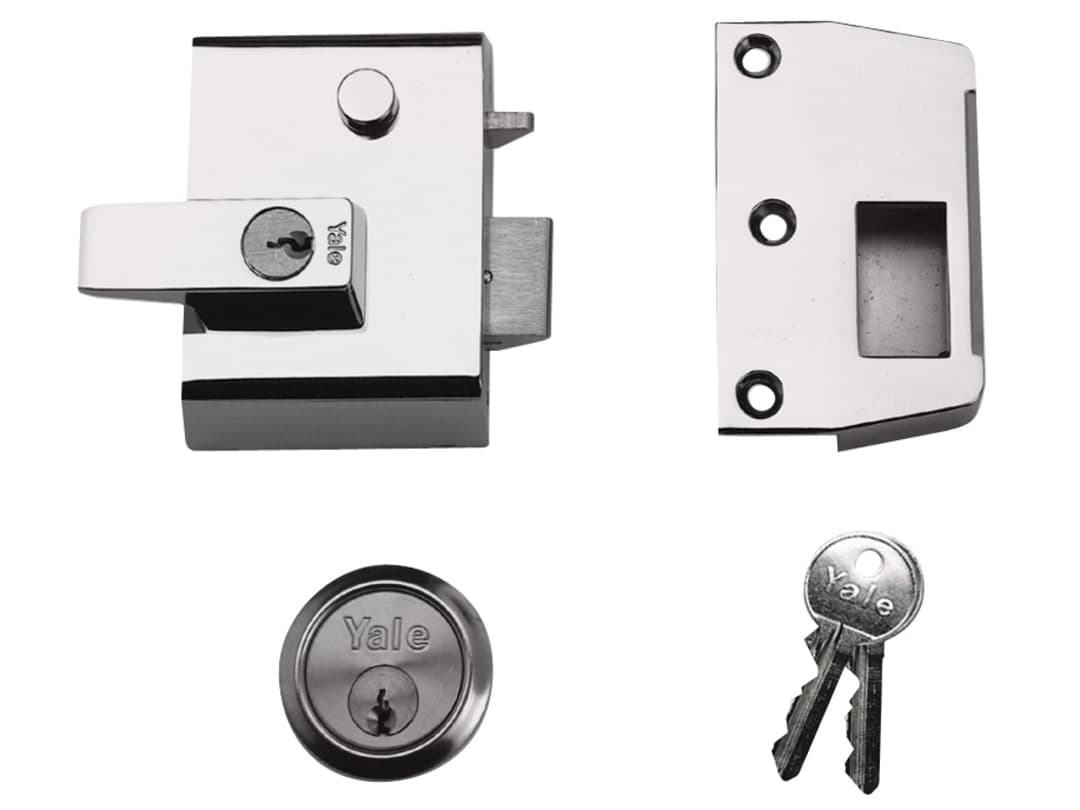 Yale Locks P2 Double Locking Nightlatch 40mm Backset DMG/PB Finish Visi 6.30002E+11