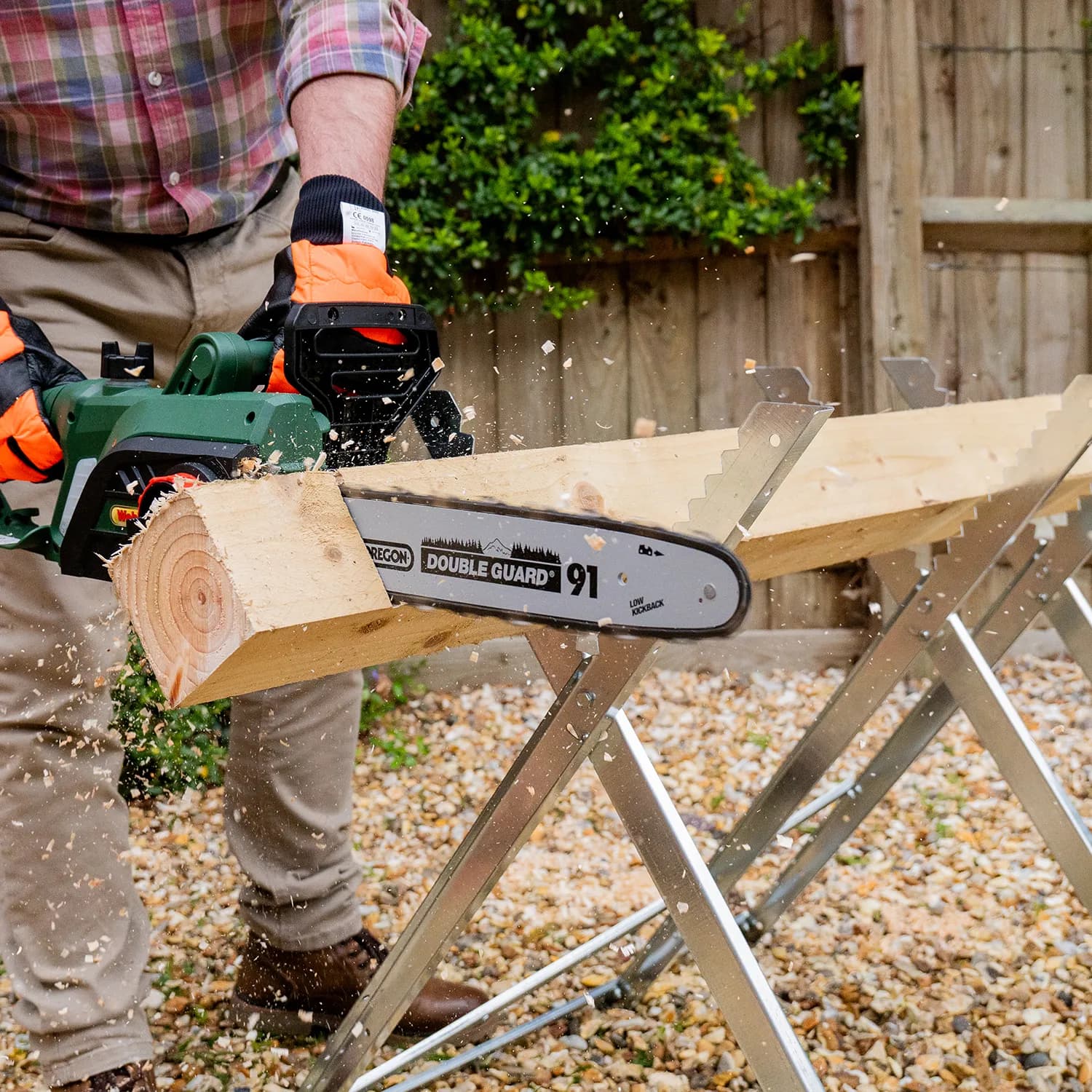 THE HANDY BUDGET SAW HORSE
