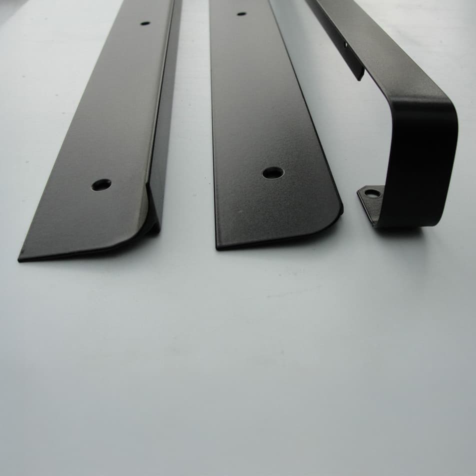UNIKA COLOR PRODUCTS LTD Unika 40mm Black Worktop Aluminium Butt Joint 630mm/6mm Radius