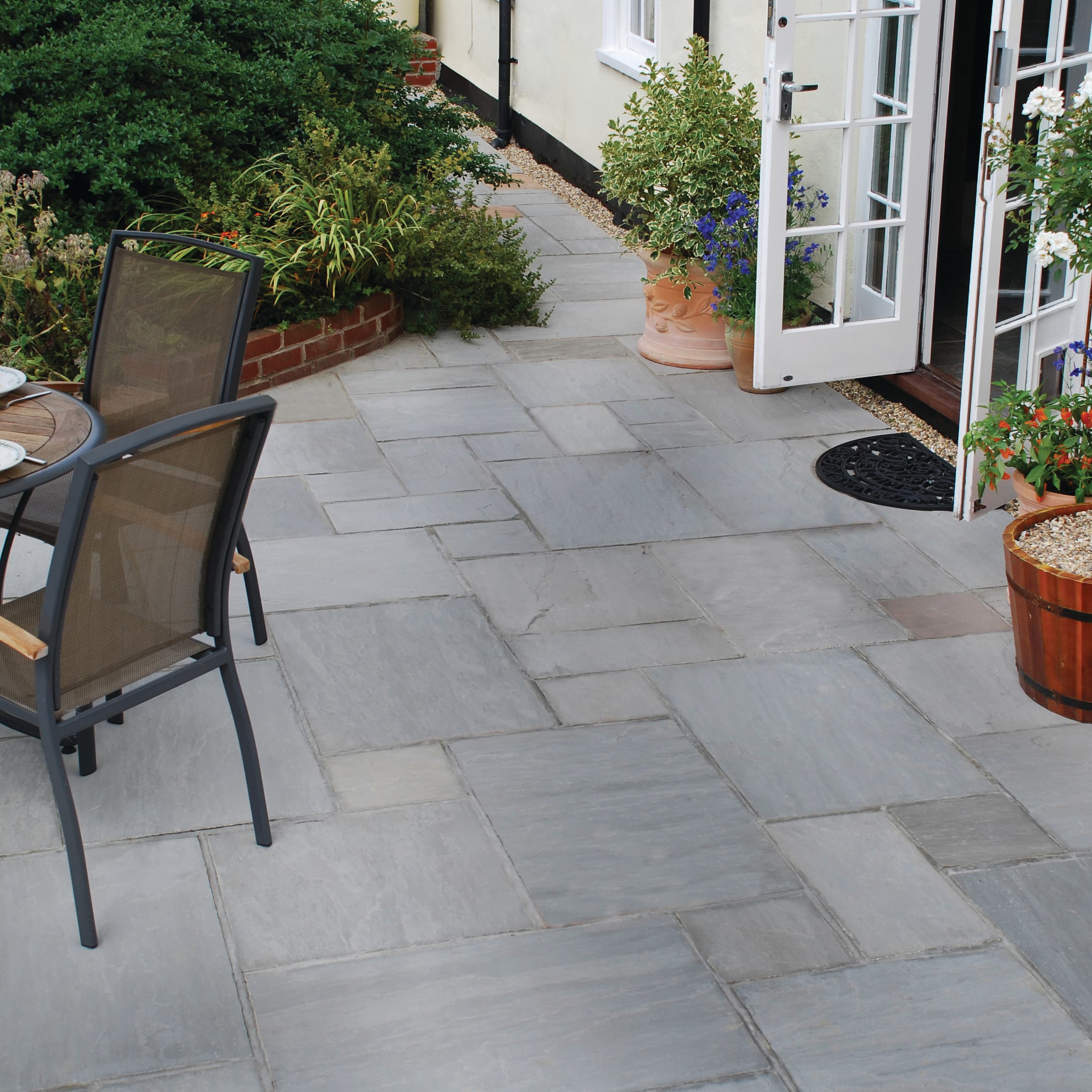 Global Stone Castle Grey Sandstone Paving 900 x 600 x 22mm